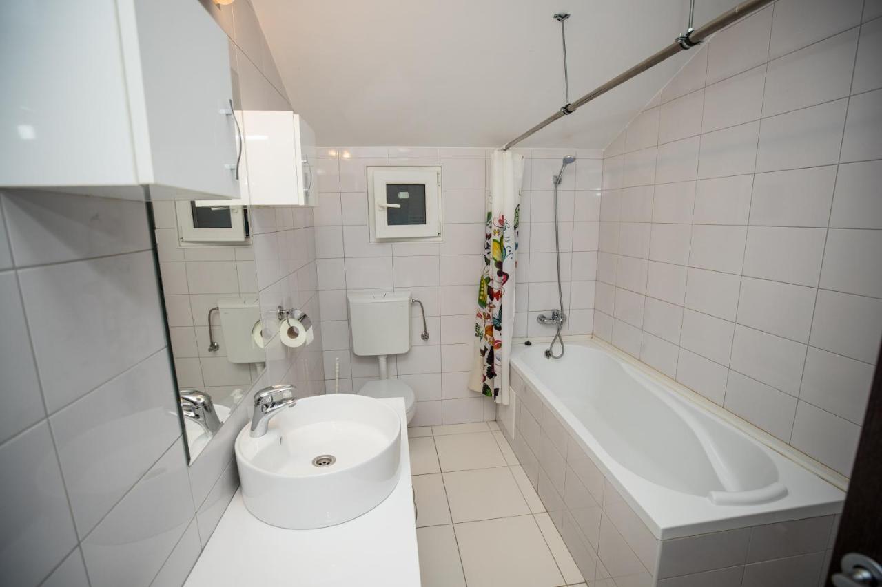 טורדה Apartament Vlad מראה חיצוני תמונה