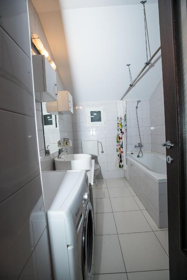 טורדה Apartament Vlad מראה חיצוני תמונה